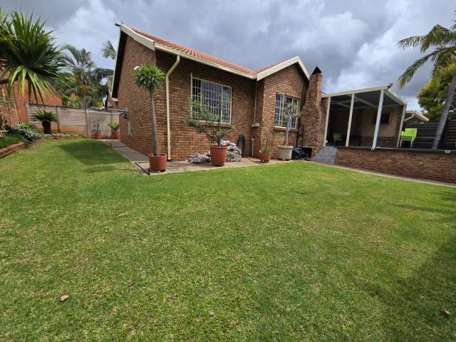 House for sale in Waterkloof, Gauteng