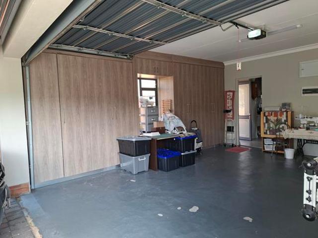 House for rent in Waterkloof, Gauteng