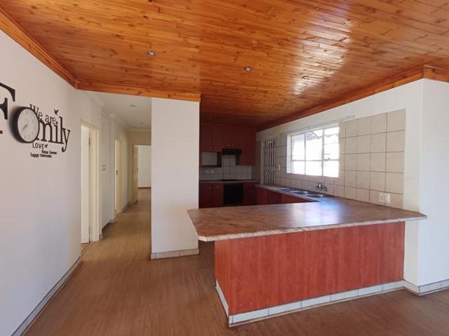House for sale in Newcastle Local Municipality, Amajuba District Municipality