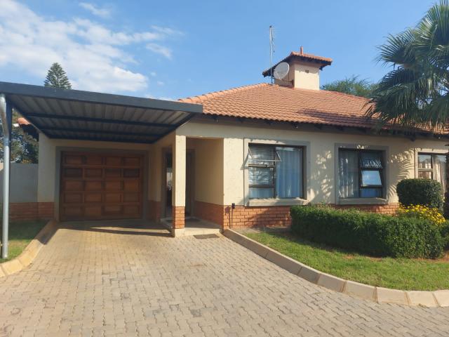 House for sale in Waterkloof, Gauteng