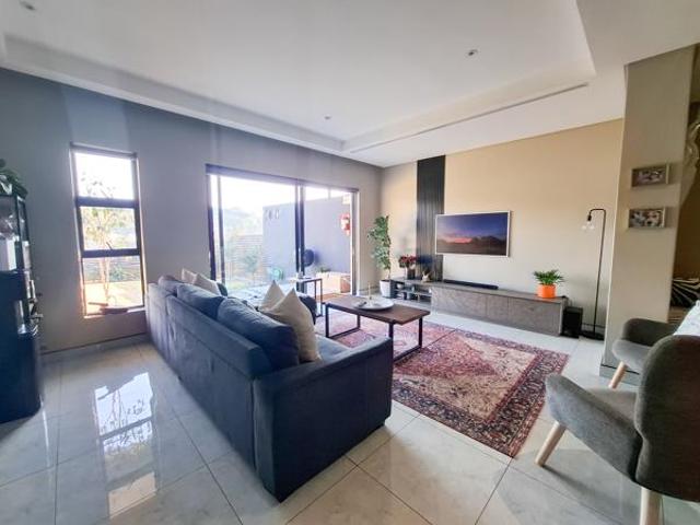 House for rent in Waterkloof, Gauteng