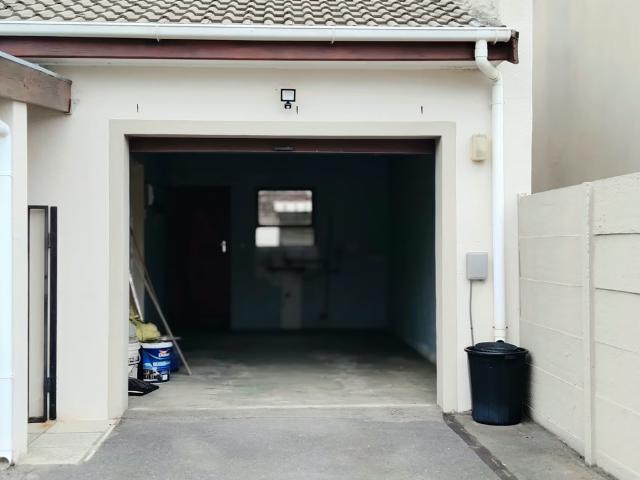 House for rent in Die Bos, Strand