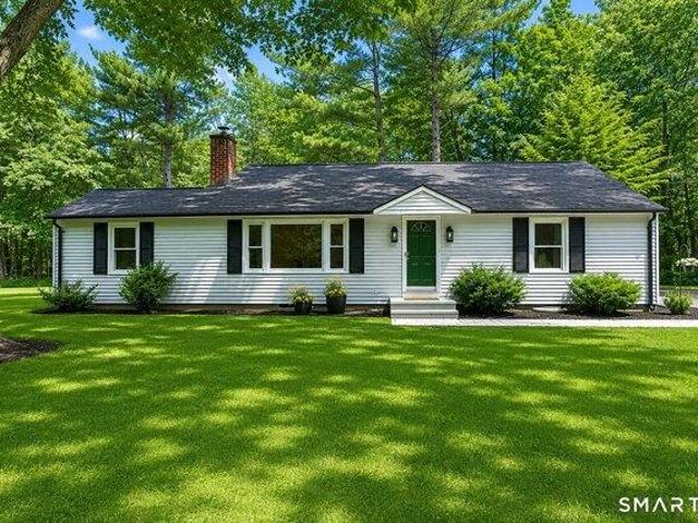 House for sale in Simsbury, Connecticut