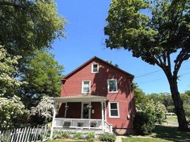House for sale in Simsbury, Connecticut