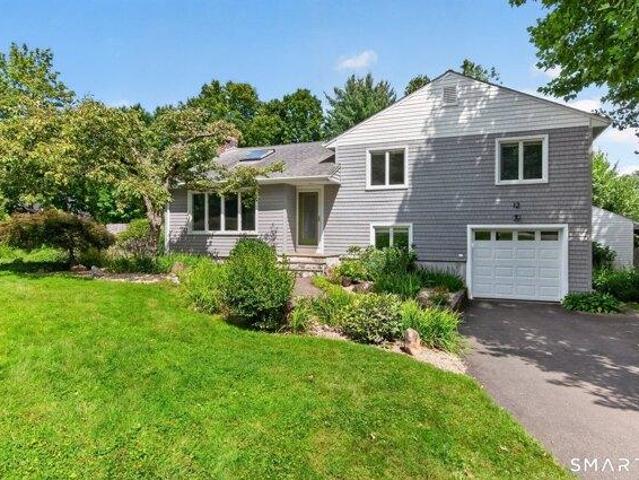 House for sale in Simsbury, Connecticut