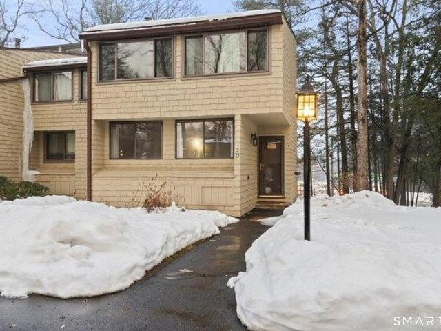 House for sale in Simsbury, Connecticut