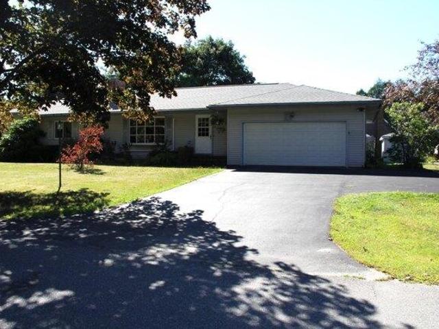 House for sale in Skowhegan, Maine