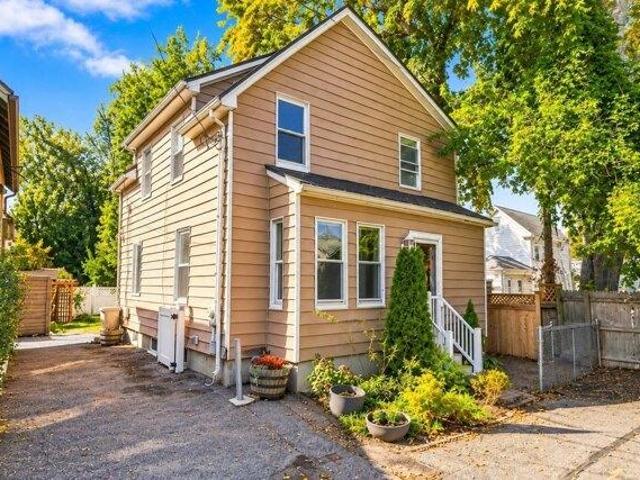 House for sale in Spring Hill, Somerville