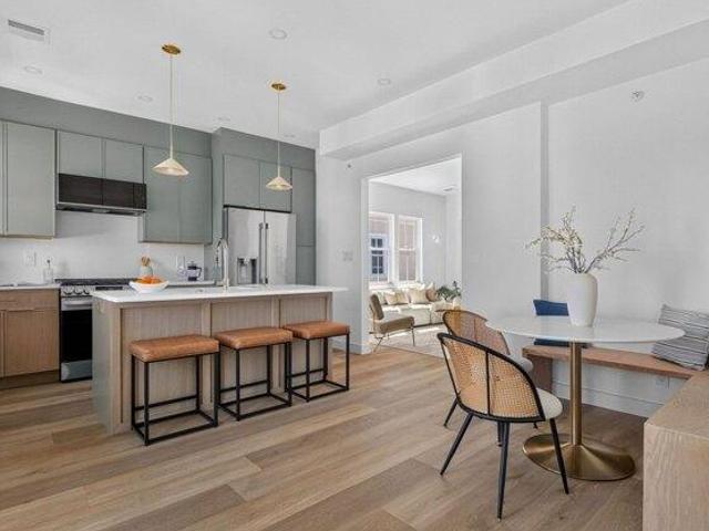 Condo for sale in Winter Hill, Somerville, Massachusetts, Somerville
