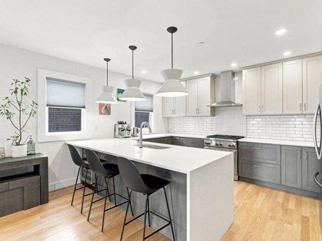 Condo for sale in Winter Hill, Somerville, Massachusetts, Somerville