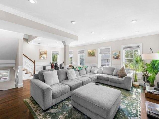 Condo for sale in Winter Hill, Somerville, Massachusetts, Somerville