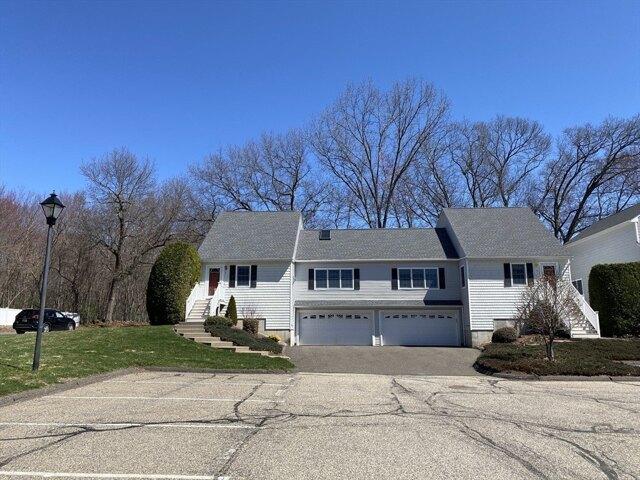 Condo for sale in South Hadley, Massachusetts