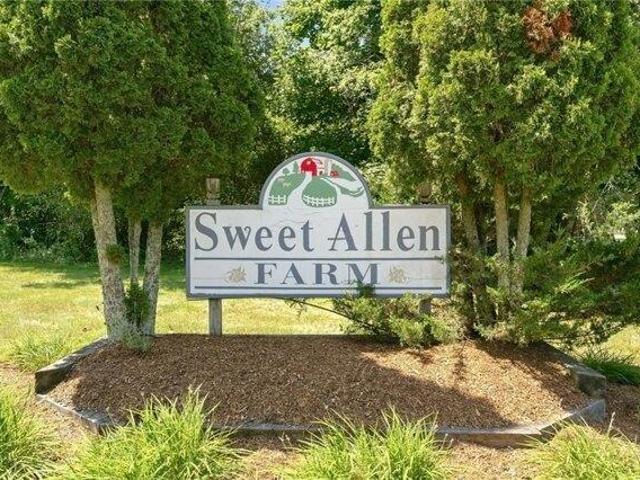 House for sale in Wakefield, Rhode Island
