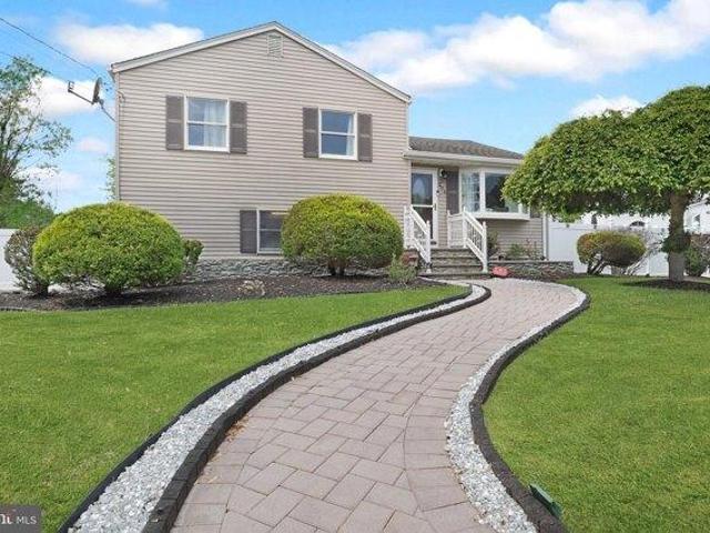 House for sale in South Plainfield, New Jersey