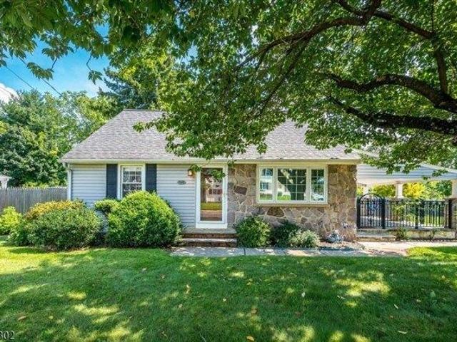 House for sale in Avon Park, South Plainfield
