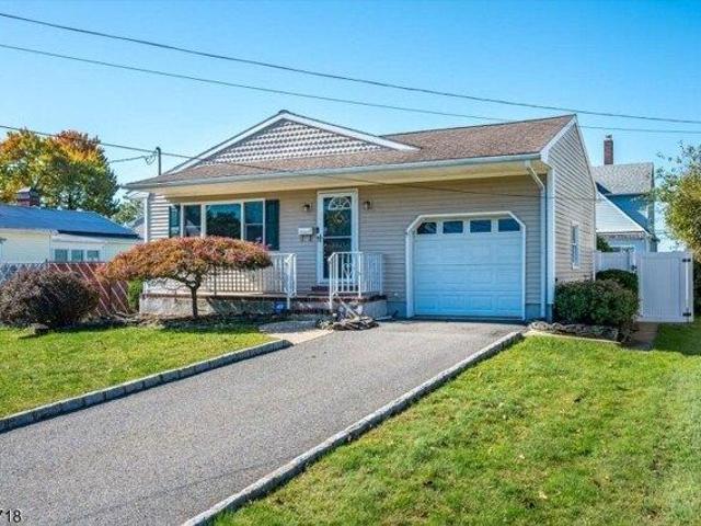 House for sale in Avon Park, South Plainfield