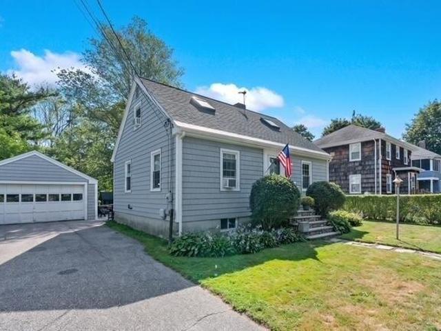 House for sale in Meeting House Hill, South Portland