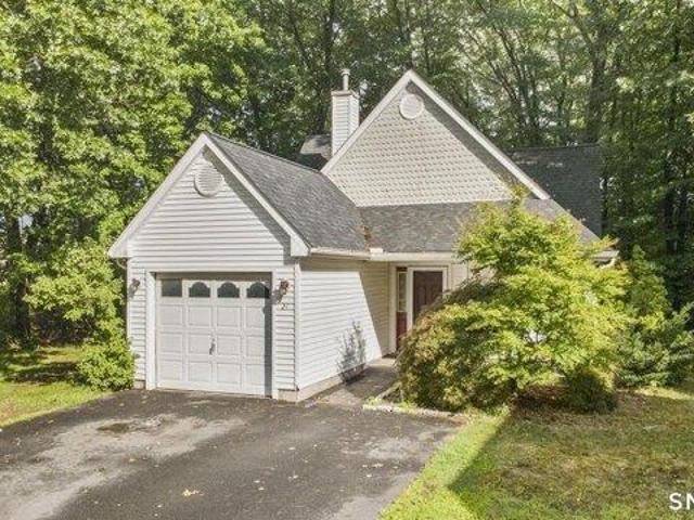 Condo for sale in South Windsor, Connecticut