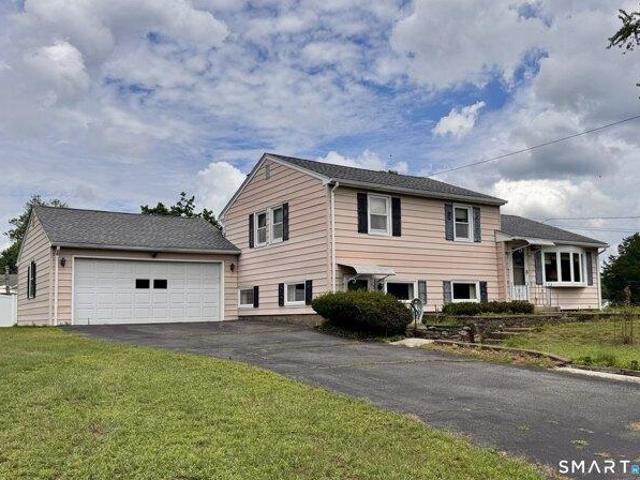 House for sale in South Windsor, Connecticut