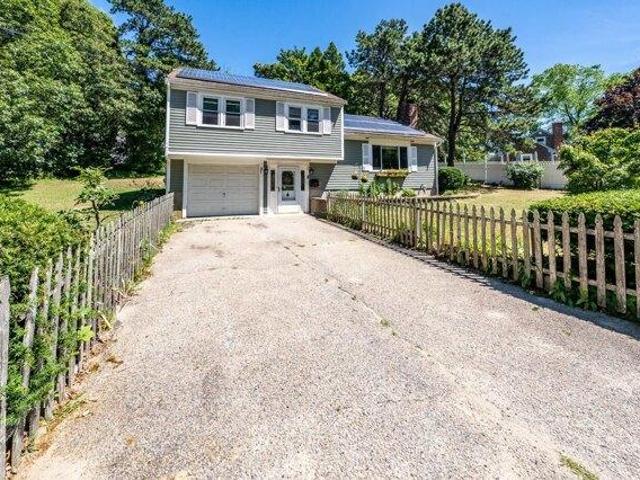 House for sale in South Yarmouth