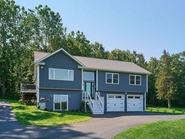 House for sale in Southampton, Massachusetts