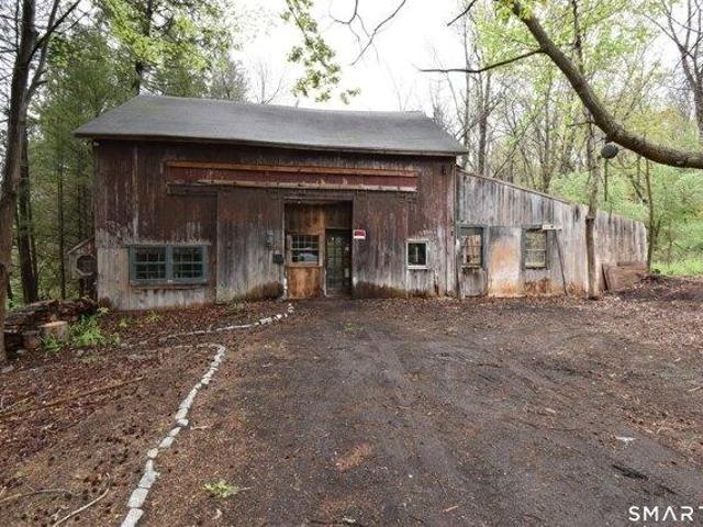 House for sale in Southbury, Connecticut