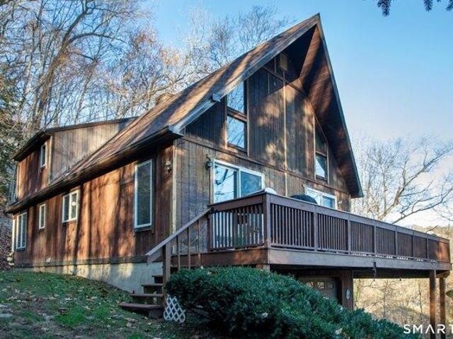 House for sale in Southbury, Connecticut