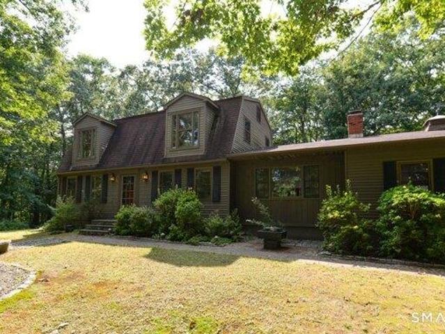 House for sale in Southbury, Connecticut