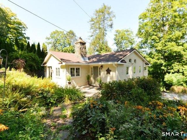 House for sale in Southbury, Connecticut