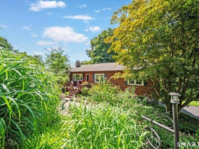 House for sale in Southbury, Connecticut