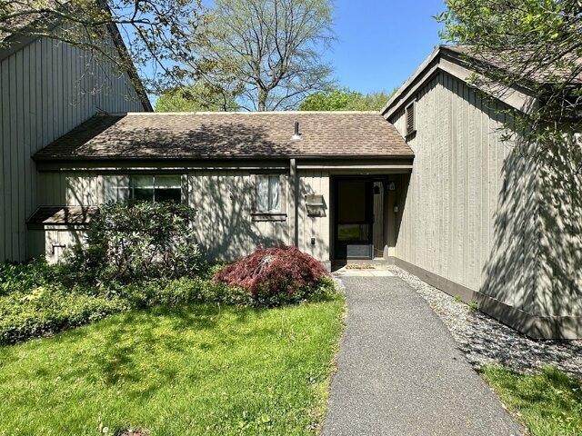 Condo for sale in Southbury