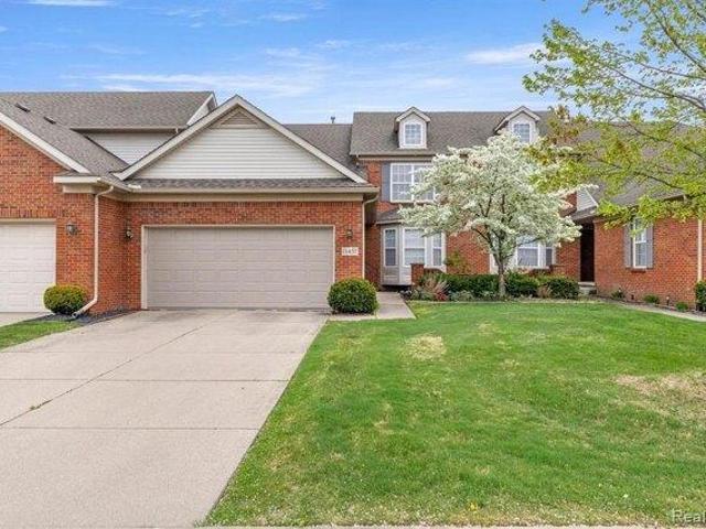 Condo for sale in Southgate
