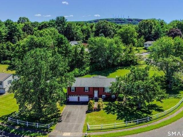 House for sale in Southington, Connecticut