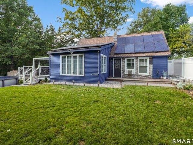 House for sale in Marion Historic District, Southington