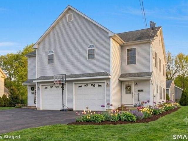 House for sale in Southington, Connecticut