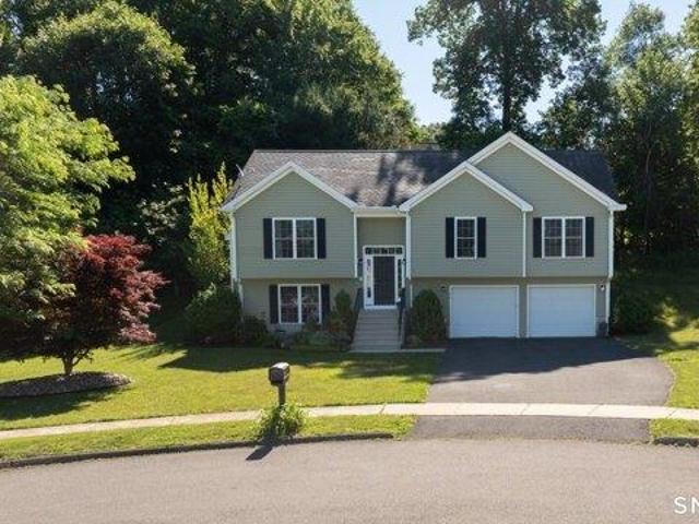 House for sale in Southington, Connecticut