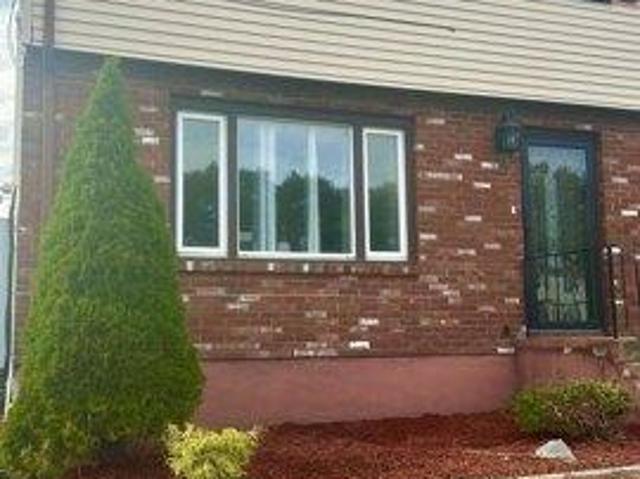 Condo for sale in Southington, Capitol Planning Region