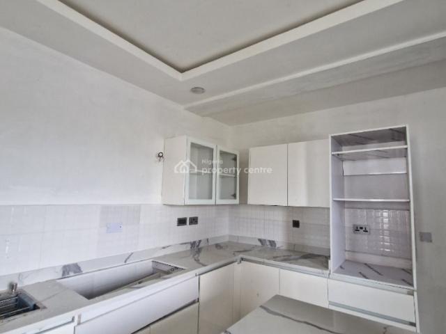 Detached house for sale in Eti Osa, Lagos