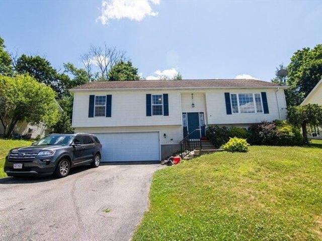House for sale in Spencer, Massachusetts