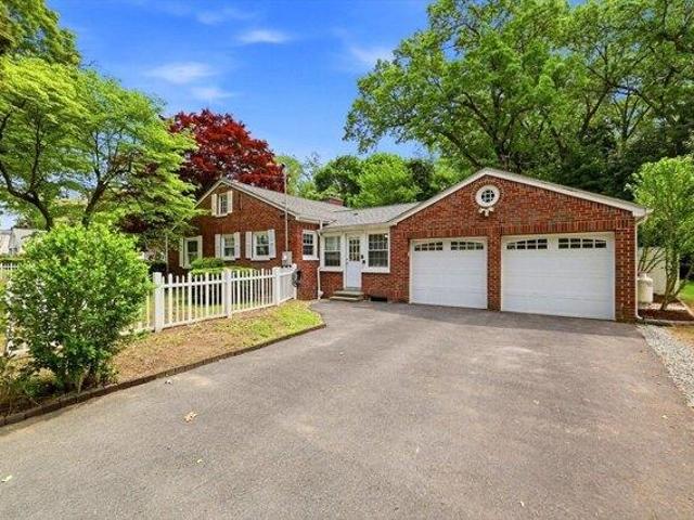 House for sale in Hampden, Massachusetts