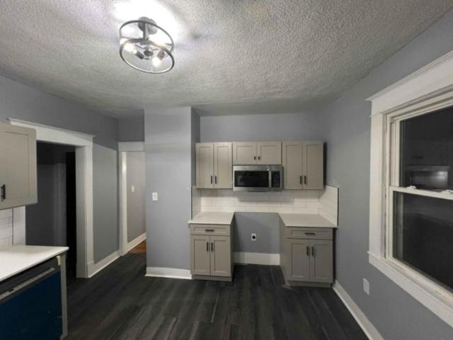 Condo for rent in Bay, Springfield