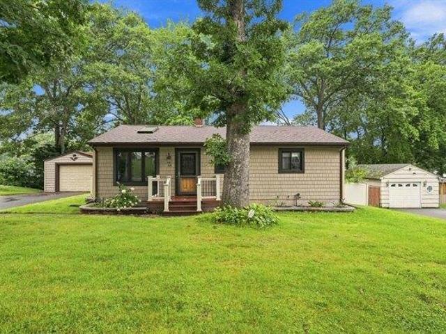 House for sale in Hampden, Massachusetts