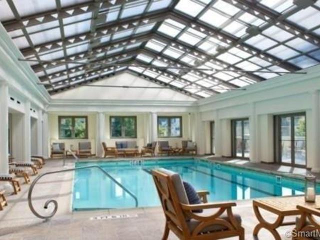 Condo for rent in Stamford