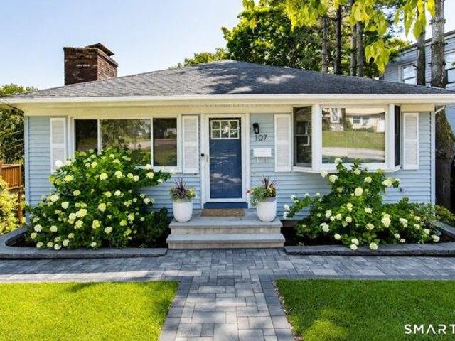 House for sale in Cos Cob, Connecticut
