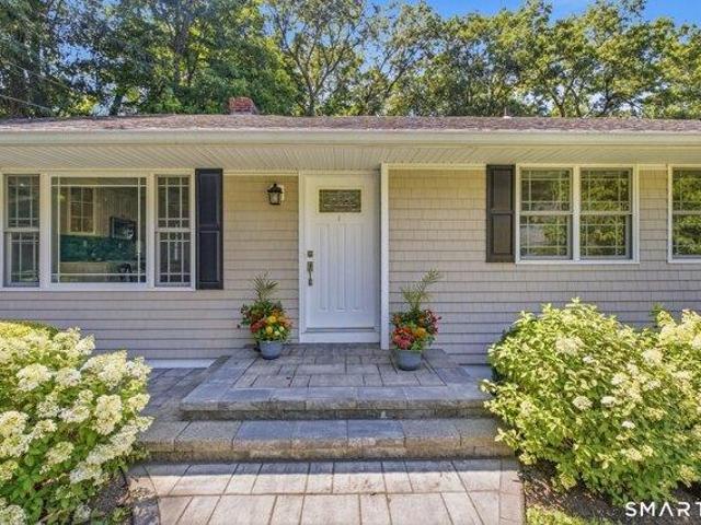 House for sale in Cos Cob, Connecticut