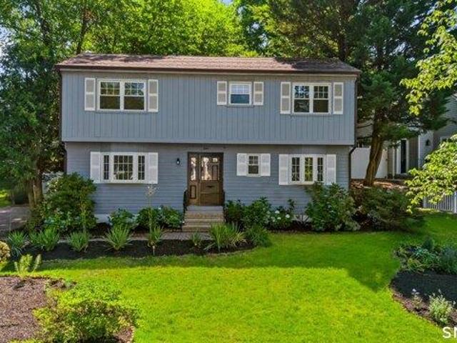 House for sale in Cos Cob, Connecticut