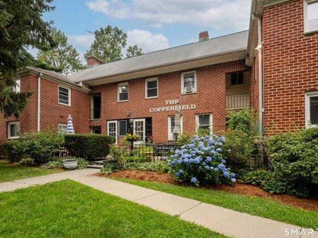 House for sale in Cos Cob, Connecticut