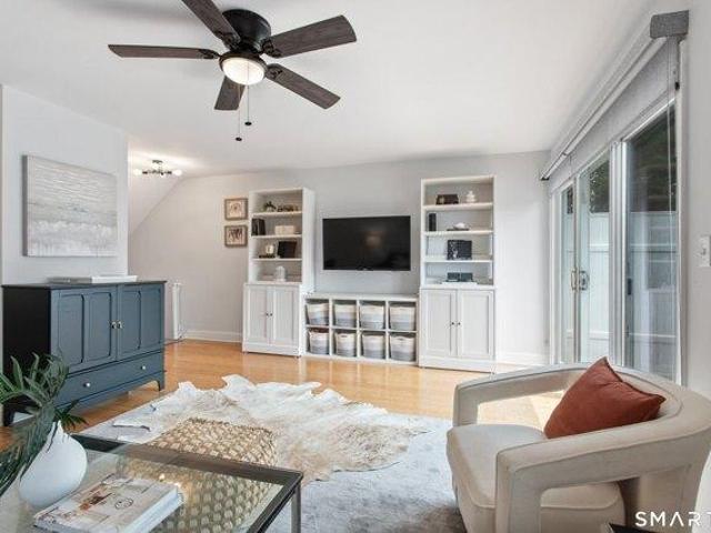 House for sale in Cos Cob, Connecticut