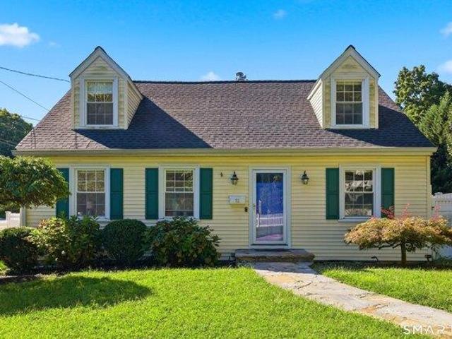 House for sale in Glenbrook, Stamford