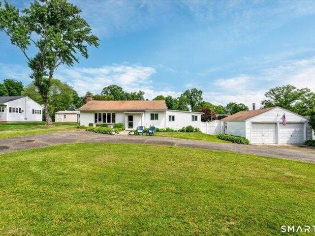 House for sale in Cos Cob, Connecticut